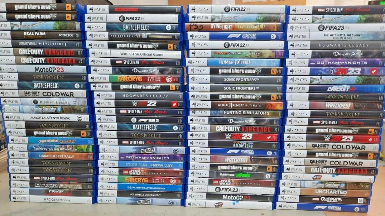 PlayStation fiziksel oyun diskleri koleksiyonu