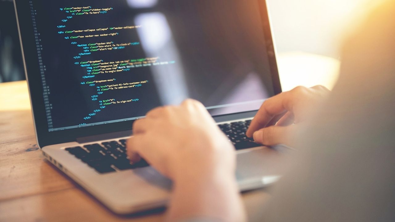 Yazılımcılar İçin Bilinmesi Gereken 4 Güçlü Coding Sitesi