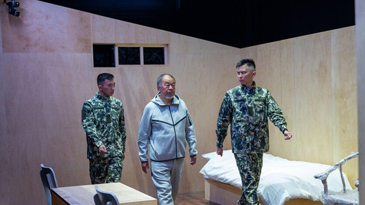 Ai Weiwei Sergisi Performansından görsel