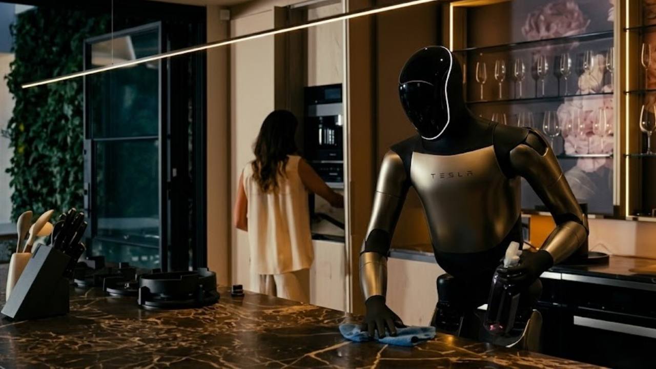 Tesla Optimus ev asistanı olarak yapabildikleri