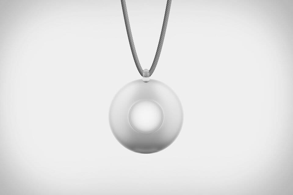 Friend AI Pendant: Yalnızlığı Gideren Yeni Bir Teknoloji