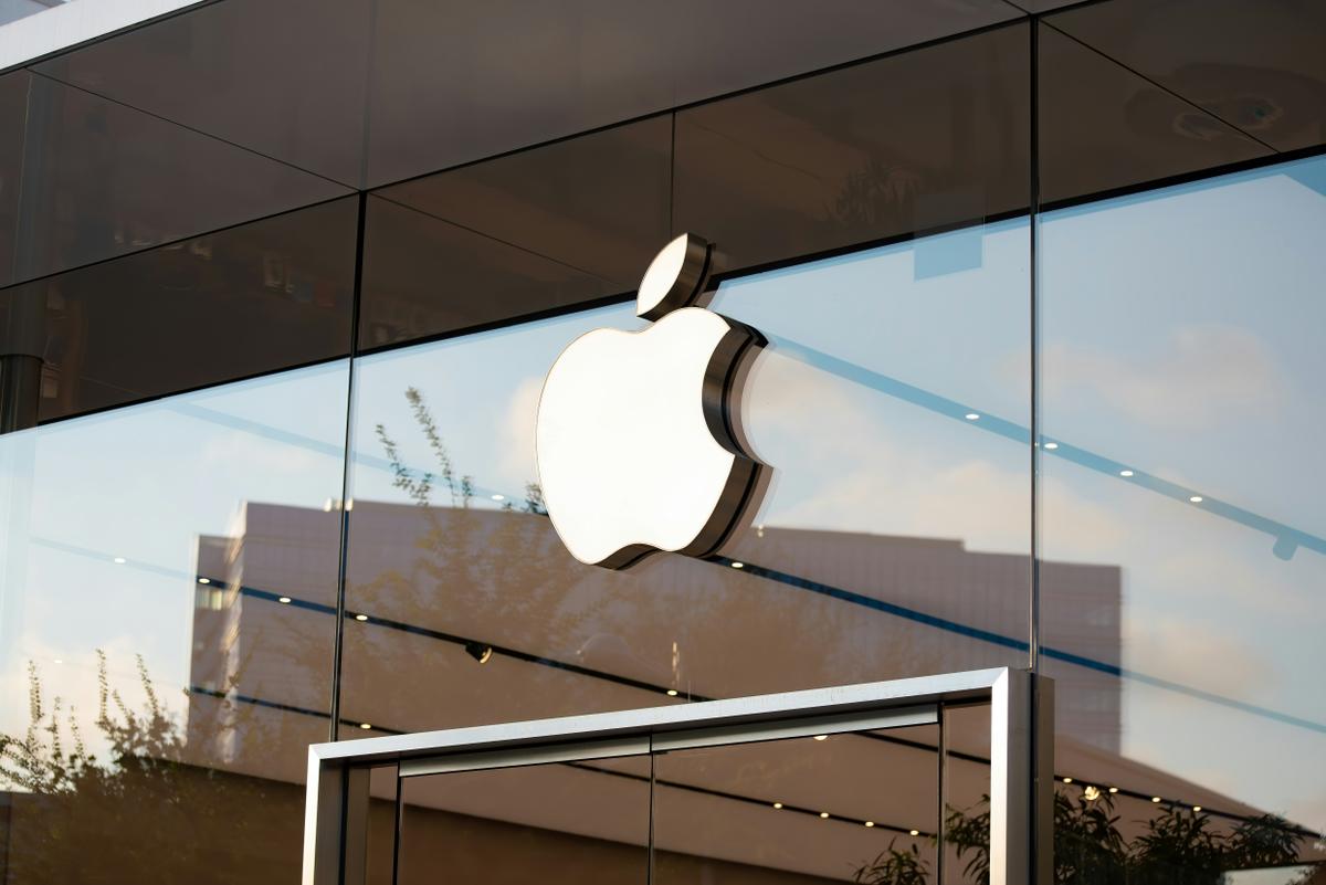 Apple Yapay Zeka İle Tanışıyor: 1 Milyar Dolarlık Yatırım!